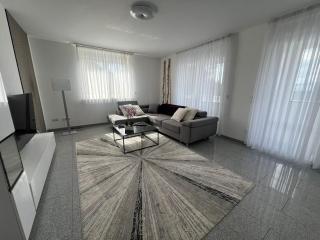 Moderne Wohnung für bis zu 8 Personen mit großem Balkon - Niestetal - 7