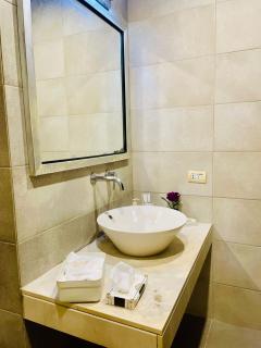 De Tabies Luxury Suites - 6