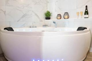 ELEGANCE in the heart of the old town 4 - 5