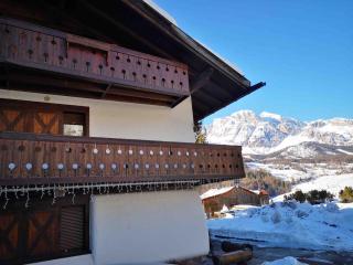 Dolomites view 10 minutes from Olympic games - 9