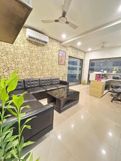 S R Hotel - 7