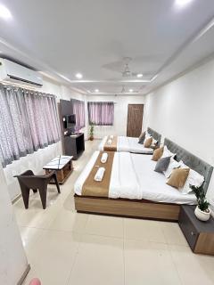 S R Hotel - 2