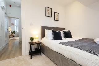 Connaught Court – Modern 2-Bed in Roath - 6