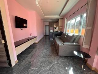 Chalong Villa - 1
