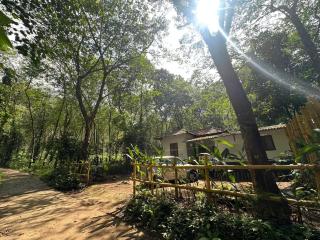 Pookie stay athirapilly - 2