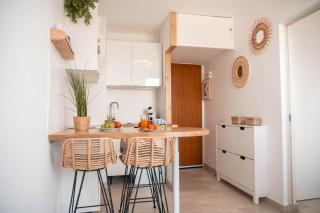 Beachfront cocooning getaway - 9