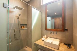 Stylish 5br Beach Villa Canggu With Rice View - 3