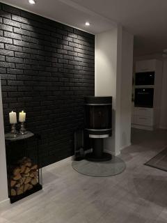 Cityscape Retreat - Central and modern apartment - 5