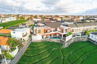 Stylish 5br Beach Villa Canggu With Rice View - 9