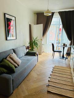 Old Town Riverside Haven - 8