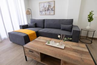 3-Bedroom Apartment in Marousi - 4