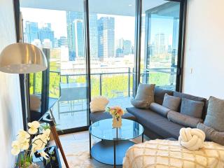 Prime 2BR Location Pool Parking BCT 1004 - 1