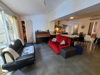 Quiet ground floor, air conditioning, garden, 3 bedrooms, 7 people max - 3