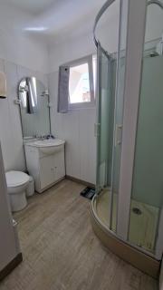 Chambre cosy avec salle-de-bain privative - 5