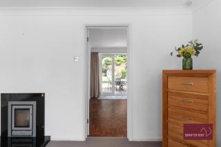 Three Bed Bungalow - Finchampstead - 5