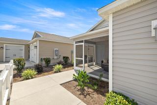 Cozy 2BR With Golfcart 5 Mins to Eastport Sq - 1