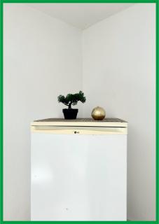 Deine Pension, Multi Room P2, 2-3 beds, 15qm, Check-in 4PM till 5AM - 1