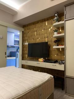 Modern 2BR Apartment Anderson Pakuwon Mall - 2