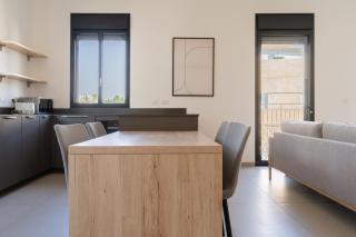 Blueground ו Lev Hair, Spacious, 2 Balconies - 2