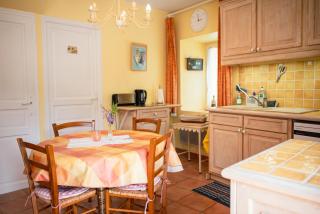 La Maison Bleue, nid chaleureux en bord de rivière - 8
