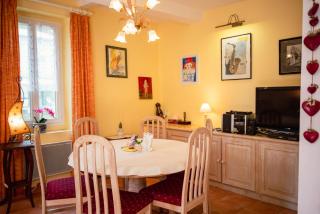 La Maison Bleue, nid chaleureux en bord de rivière - 5