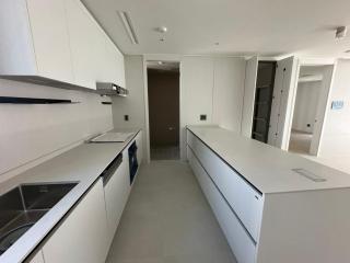 New Gangnam 4-room 2-bathroom Alpha Room Apartment - 1