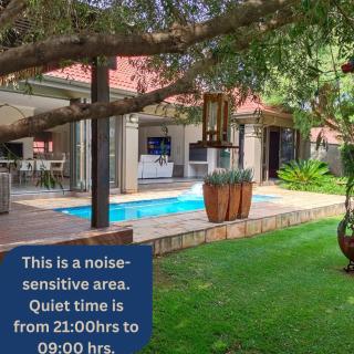 Pecanwood 5 Bedroom, 10 Fairview Drive - 0