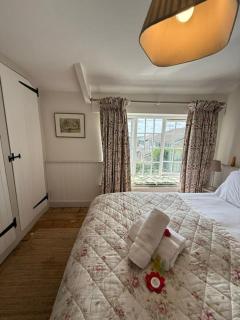 Victorian 3 Bed Cottage in Sought After Pentyrch - 7