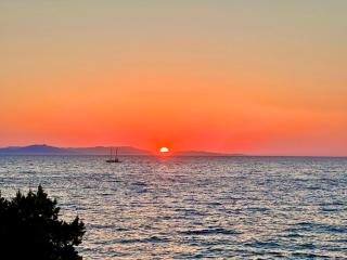 Genari Beach Apartments Sea View Apartment for Couples or Small Families - 8