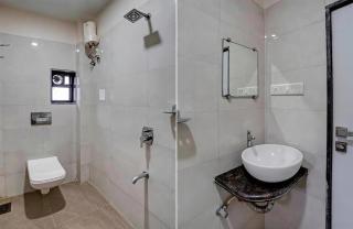 Aishwarya Service Apartment - 2