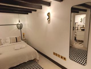 Beautiful Duplex Private Patio Alicante Center - 5