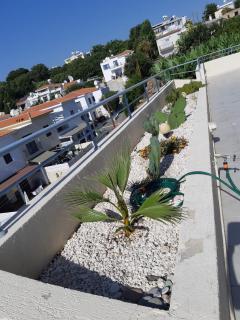 Romanson Seaview Apartment - 4