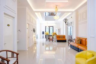 Urbanview Hotel Trisna Tulungagung - 2