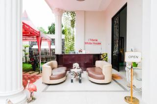 Urbanview Hotel Trisna Tulungagung - 4
