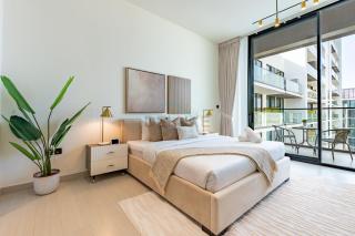 Near Gadaf Community Park, Few Minutes Walk to Circle Mall, Short Drive to Dubai Miracle Garden and Butterfly Garden - Binghatti Amber, JVC by Deluxe Holiday Homes - 0