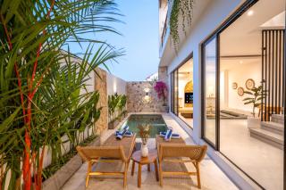 Le Ayu Villa Canggu - 0