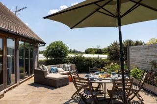 Countryside Escape for 6 in West Wittering - 6