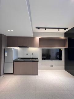 23rd floor room at City View, 1 min to Eden Garden - 4
