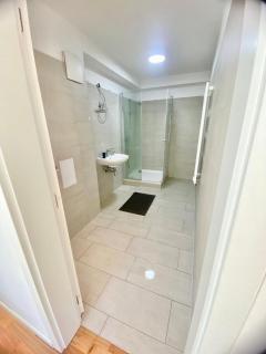80m2 Apartment with Terrace & Free Parking - 5