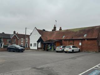 The Bull Hotel - Downton - 9