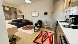 UN approved Cosy home with pool - 9