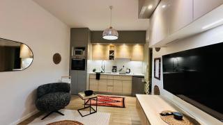 UN approved Cosy home with pool - 8