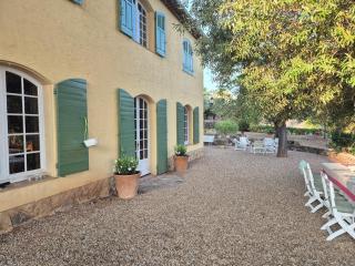 Maison avec vue , piscine et jardin - 2