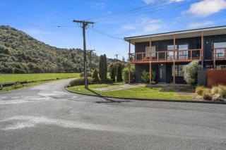 Coastal Charm - Picton Holiday Home - 7
