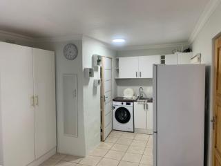 Goodwood Apartments - 8