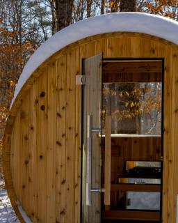 Fauna Mirror Cabin Secluded Getaway - 2