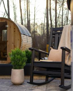 Flora Mirror Cabin Romantic Getaway - 0