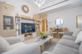 2BR Serenity Apartment - Chic & Peaceful Escape - 0