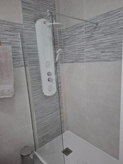 Club Atlantis 111 - One Bed - 2