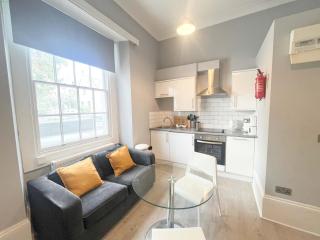 Beautiful studio - Whiteladies road - 1